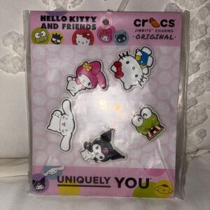 CROCS Hello Kitty and Friends Jibbitz Charms Set nwt!